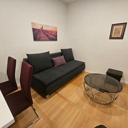 Laurus Makarska Accommodation Exterior photo