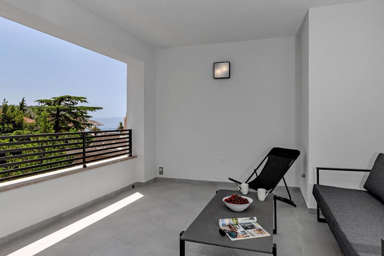 Laurus Makarska Accommodation Exterior photo